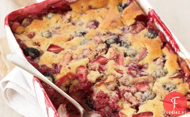 Pastel de Cuchara de Bayas Mixtas