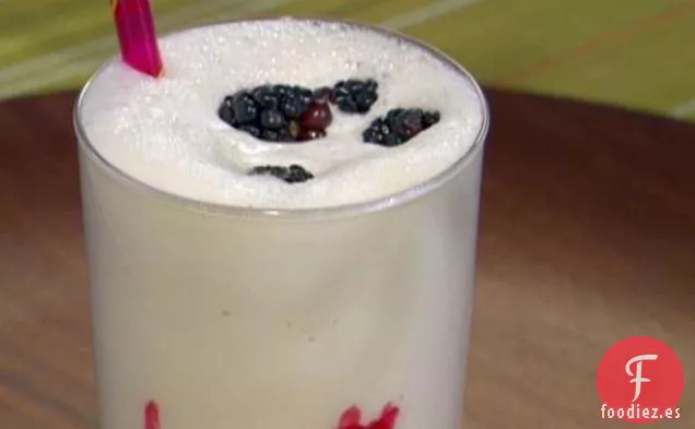 Batido de Vainilla y Nuez moscada con Remolino de Mora