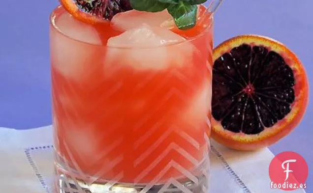Cóctel de Bourbon Sangriento (Naranja Sanguina y Bourbon )