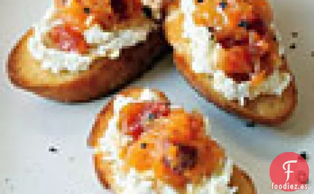 Crostini de Queso de Cabra con Naranja Sanguina y Mermelada de Pimienta Negra