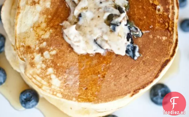 Tortitas Con Mantequilla De Arándanos