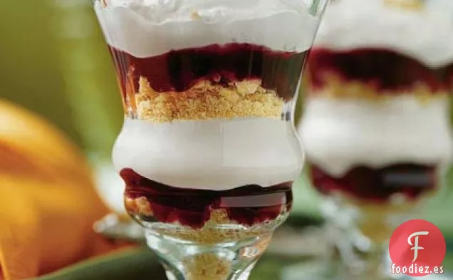 Postre en Capas de Limón y Arándanos