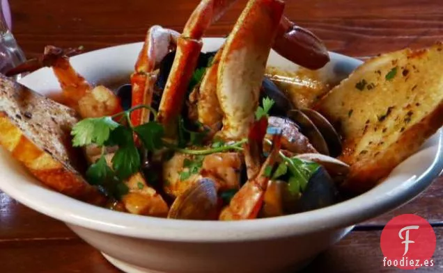Cioppino al estilo de San Francisco