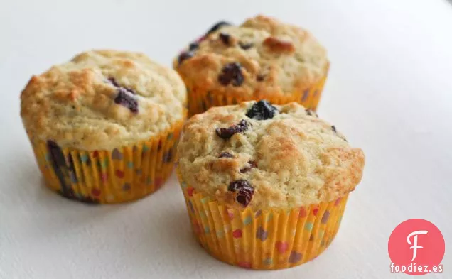 Muffins de Suero de Leche de Arándanos y Arándanos