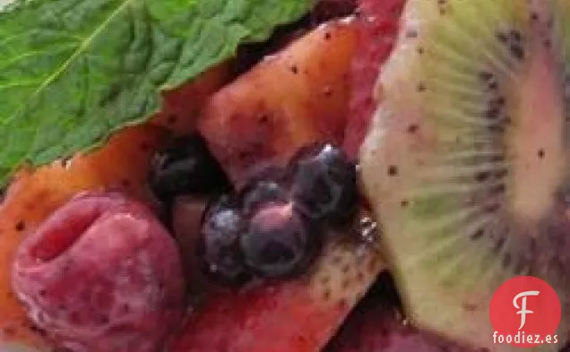 Fruta Fresca Con Aderezo De Semillas De Amapola