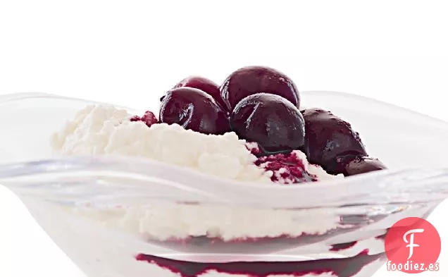 Cerezas con especias de Oporto y Ricotta