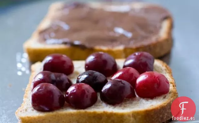 Cereza Cubierta de Chocolate Roto