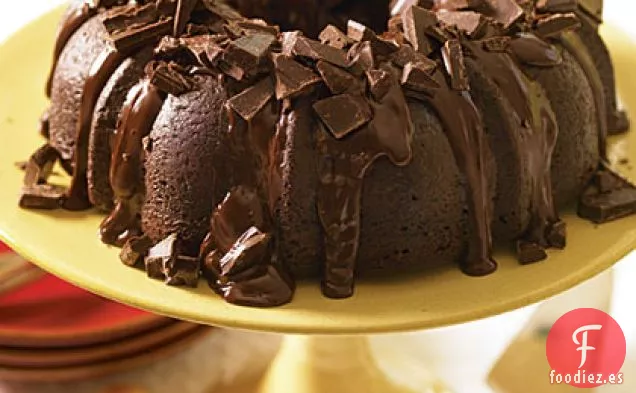 Pastel de Cereza con Trozos de Chocolate Negro