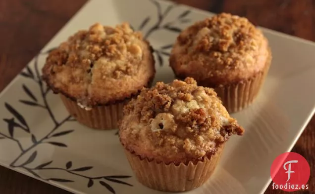 Muffins De Plátano Y Cereza Con Chispas De Chocolate Blanco