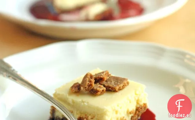 Tarta De Queso De Cabra Con Coulis De Cereza y Graham Cra Casero