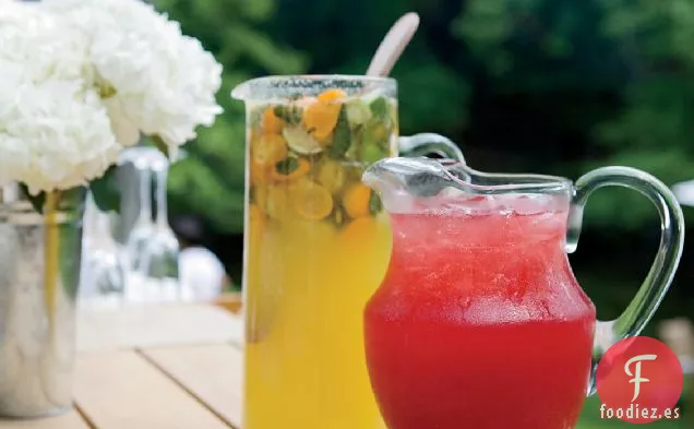 Cereza agria-Yuzu Bellinis