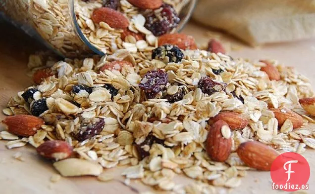 Granola De Cereza, Ciruela Pasa Y Almendra