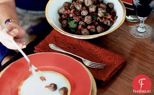 Albóndigas de Cordero en Salsa de Cereza Agria