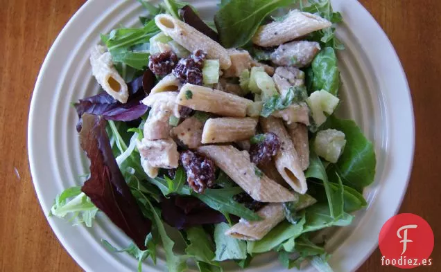 Ensalada de Pasta Con Pollo y Cereza