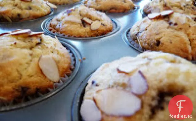 Muffins de Cereza, Chocolate y Almendras