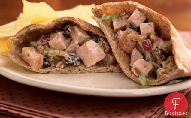 Sándwiches de Ensalada de Pavo Con Almendras Tostadas Y Cerezas Secas