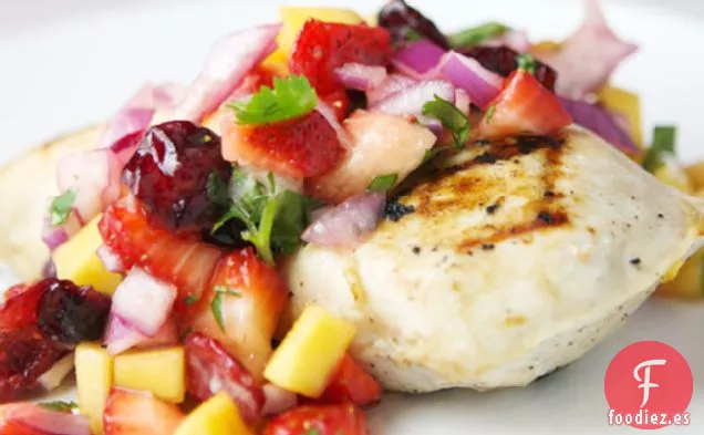 Pollo A La Parrilla Con Coco Y Salsa De Mango