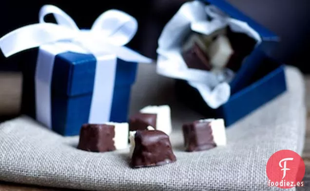 Bocados de Hielo de Chocolate y Coco Mentolado