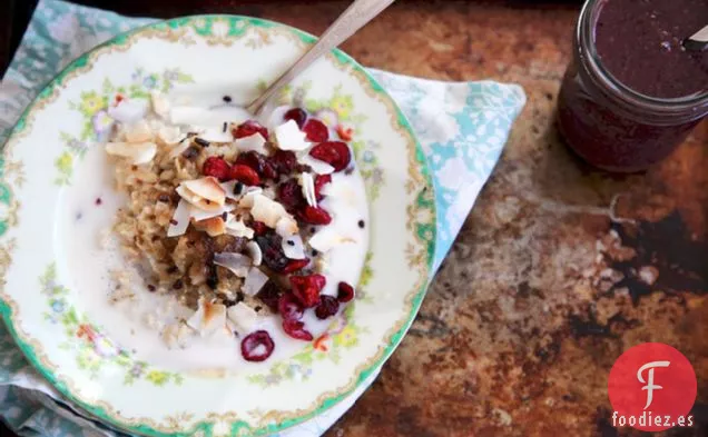 Avena con Semillas de Lino de Coco Tostado de Arándano Rojo