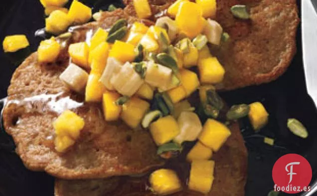 Tortitas De Coco Con Especias Y Frutas Tropicales