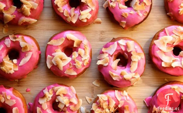 Rosquillas Rosadas Con Coco Tostado
