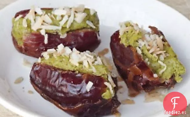 Dátiles rellenos De Pistacho Con Coco