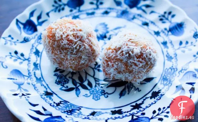 Zanahoria, Macadamia, Coco, Miel, Bolas Crudas