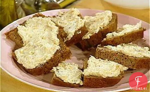Café Especiado con Licor y Pan de Frutos Secos con Chutney para untar