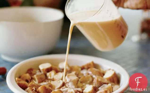 Budín de Pan Krispy Kreme con Crema Batida Espresso