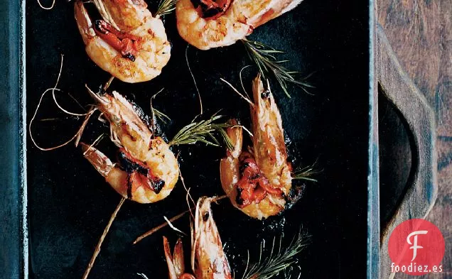 Camarones al Romero en Brochetas