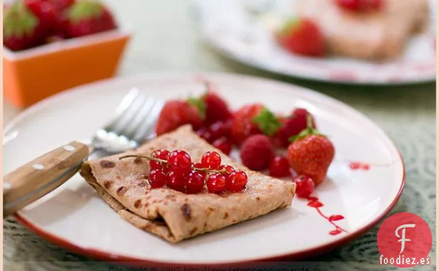 Crepes De Castaña, Quinua Con Grosellas Rojas Y Crema De Ricota