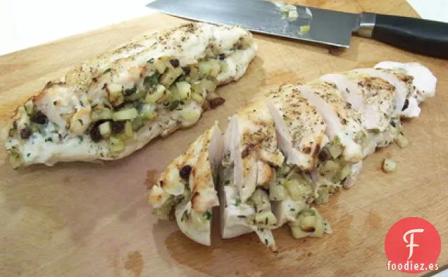 Pechugas De Pollo Rellenas De Manzana, Grosella Y Alcaravea