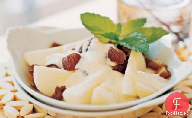 Peras y Dátiles con Yogur de Vainilla y Naranja