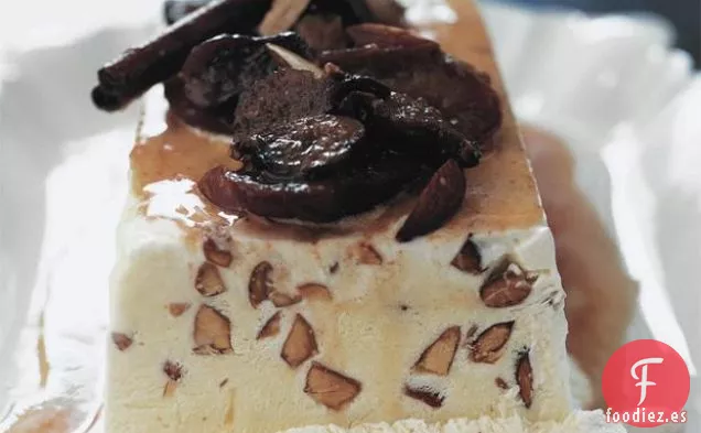 Semifreddo De Almendras Con Fruta Seca Y Miel Especiada