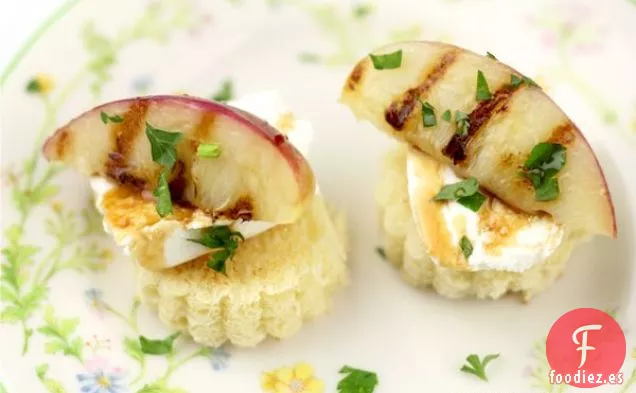 Receta De Aperitivo De Nectarina A La Parrilla Y Queso De Cabra
