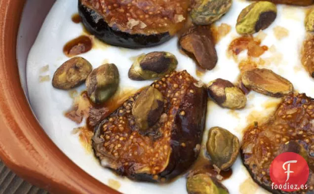 Yogur Con Higos Caramelizados