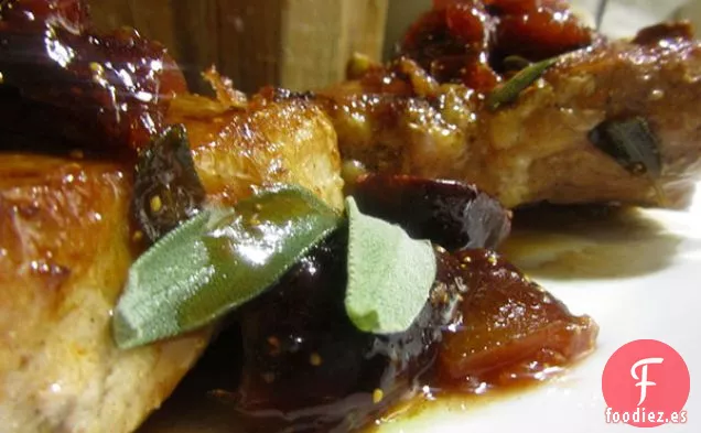Chuleta de Cerdo Asada al Fuego Con Reducción De Higos y Salvia