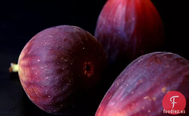 Higos Genoveses Negros Con Mozarella De Búfalo