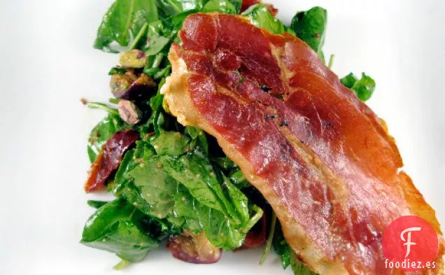 Jamón Crujiente, Ensalada De Higos Y Pistachos Con Vinagreta Sencilla
