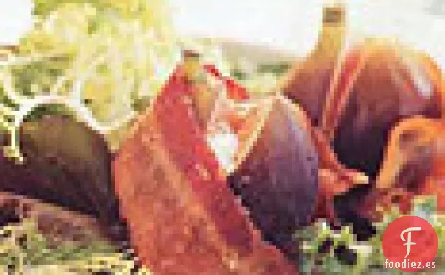 Ensalada De Mesclun Con Higos rellenos De Queso De Cabra Envueltos En Tocino