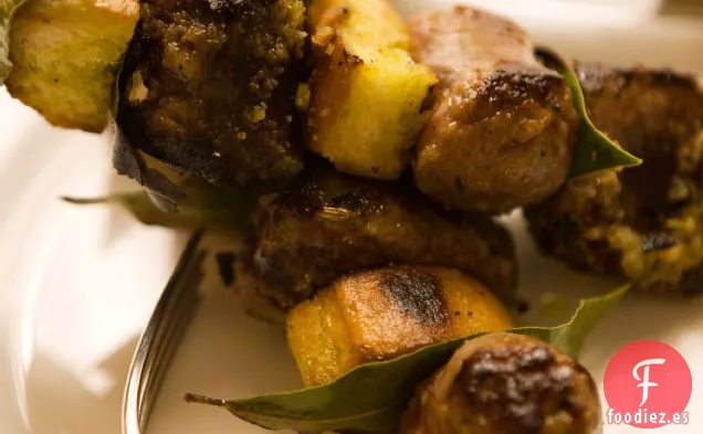 Spiedini de Hígado de Salchicha, Pan y Pollo