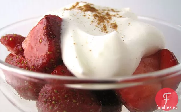 Fresas Con Crema Agria