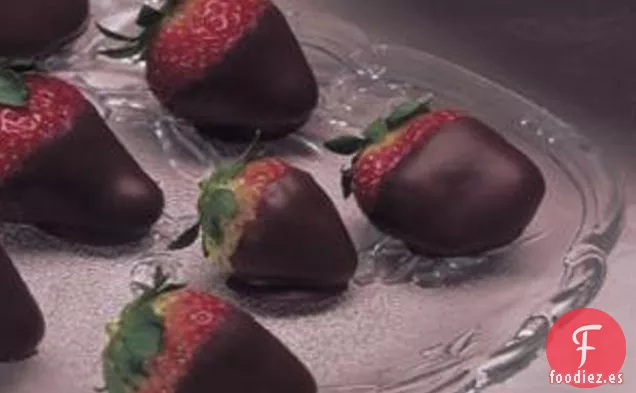 Fresas Bañadas en Chocolate Cremoso