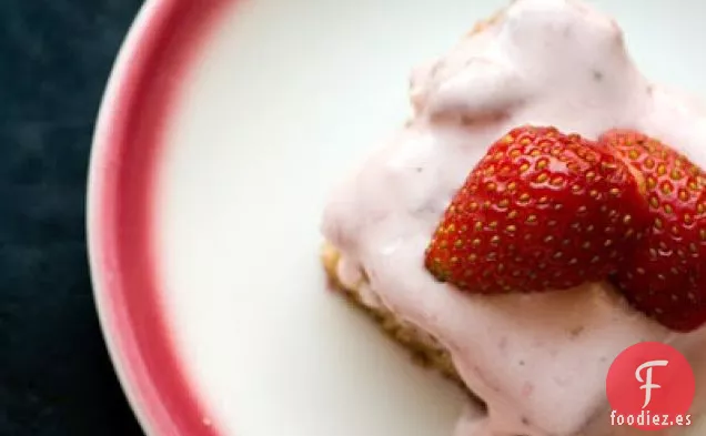 Pastel de Hojas de Fresa