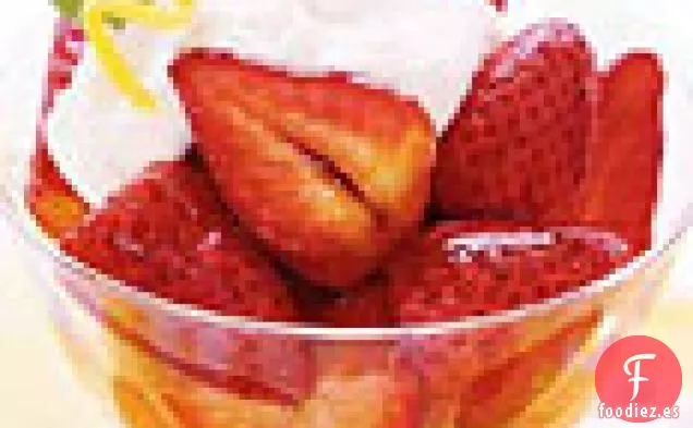 Fresas Balsámicas con Queso Mascarpone Batido