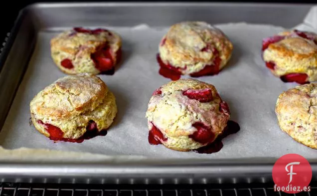Fresas Y Galletas De Crema