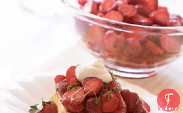 Fresas Maceradas Balsámicas Con Albahaca