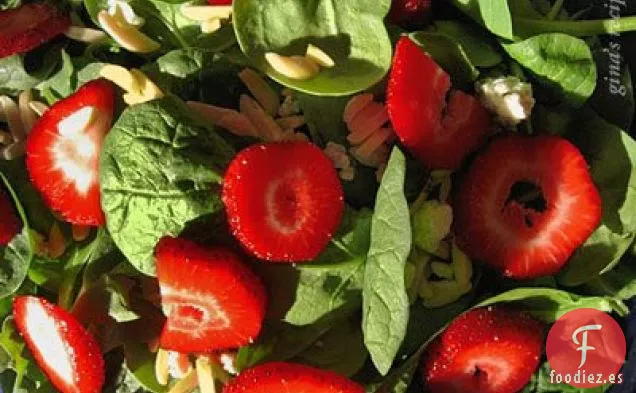 Ensalada Verde Mixta Con Fresas
