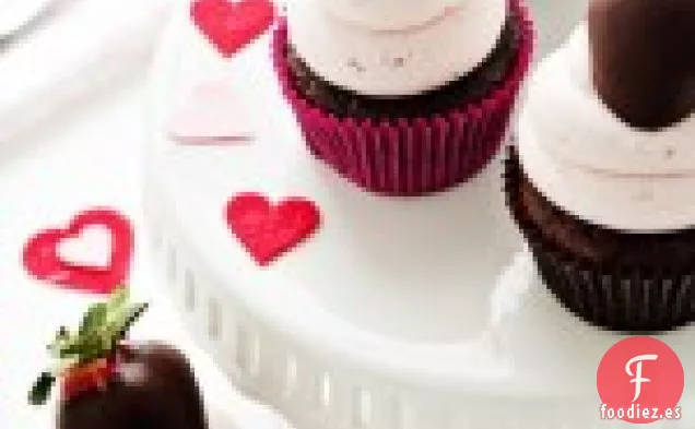 Cupcakes de Fresa Cubiertos de Chocolate