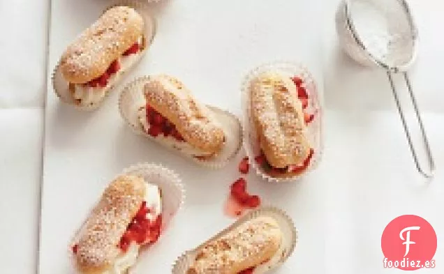 Mini Eclair Con Fresas Y Nata